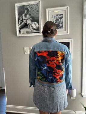 Grateful Dead Dancing Bears Denim Jean Jacket with Embroidered Stars (M)